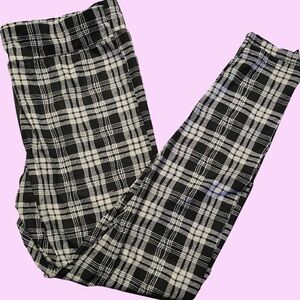 SHEIN Black/White Plaid Leggings